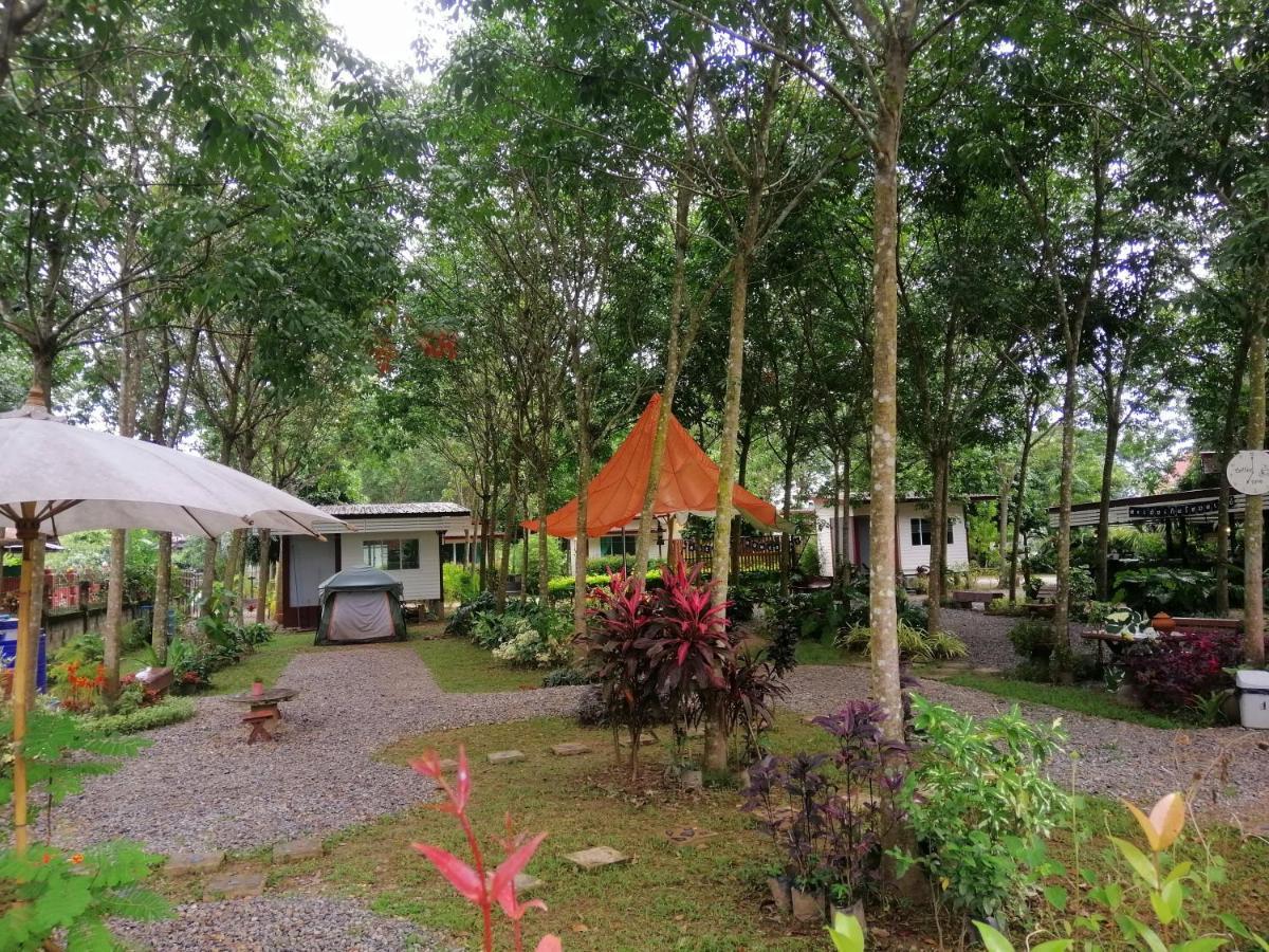 Sameikei Homestay Фрае Екстериор снимка